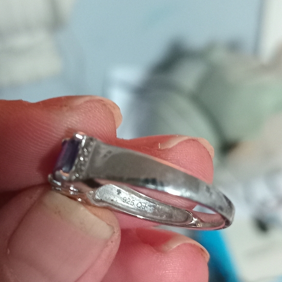 Amethyst Sterling Silver Ring - Picture 3 of 3
